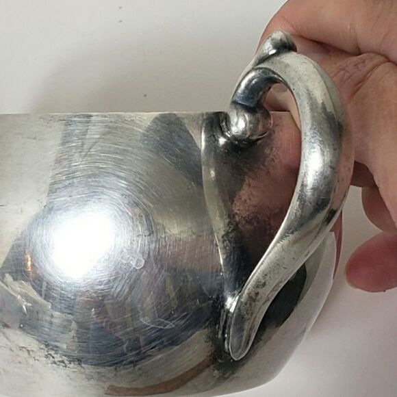 WM A ROGERS Vintage Silver Plated Sugar and Creamer Set - Picture 8 of 10